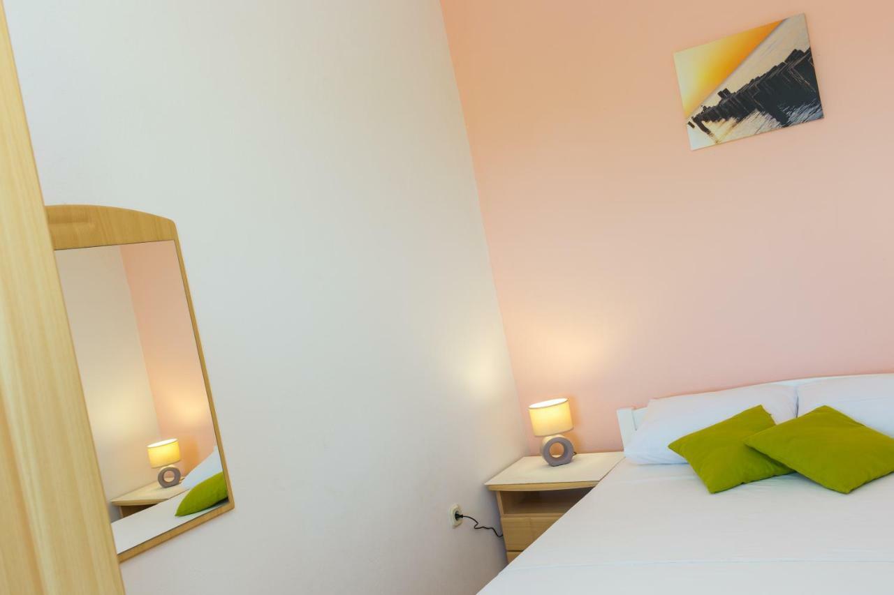 Guest House Pelja Plano Eksteriør billede